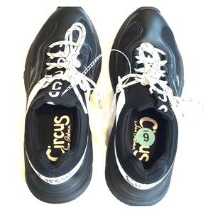 New Circus by Sam Edelman Ladies Chunky Shoes